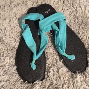 Sanuk sandals